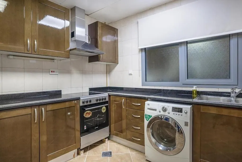 Great 3 Bedroom Apartment Beach Front أبو ظبي 0*,